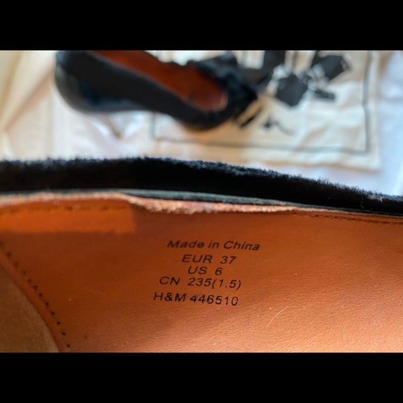 Lanvin x H&M Black Leather Pumps with Bow - Picture 5 of 9